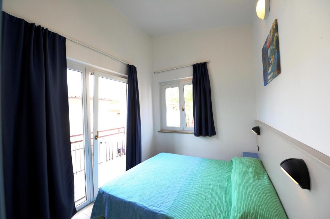 Apartments In Peschiera Del Garda 22099 Exteriör bild